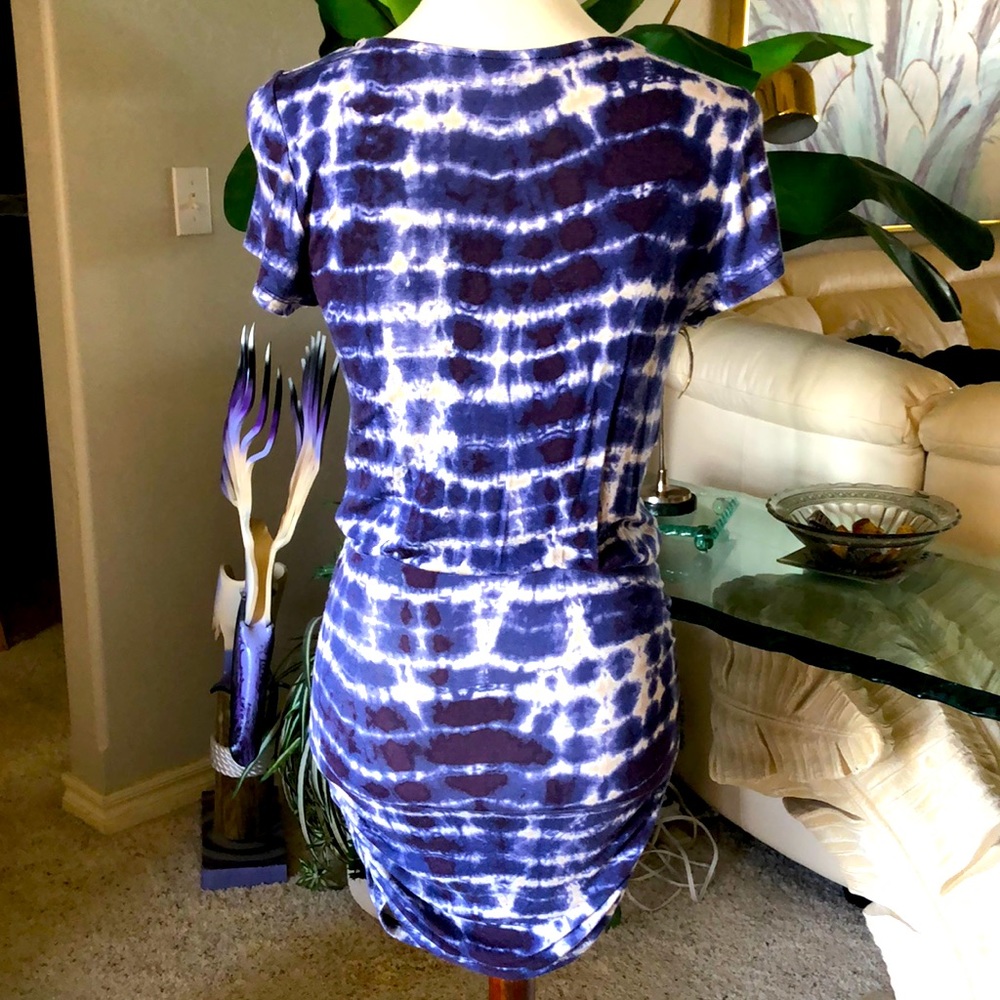 SZ S ALY ROSE TUNIC - Picture 2 of 5